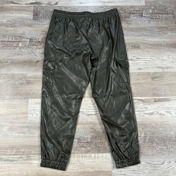 One by Chapter One Olive Faux Leather Jogger Pants Size Large - Picture 5 of 7